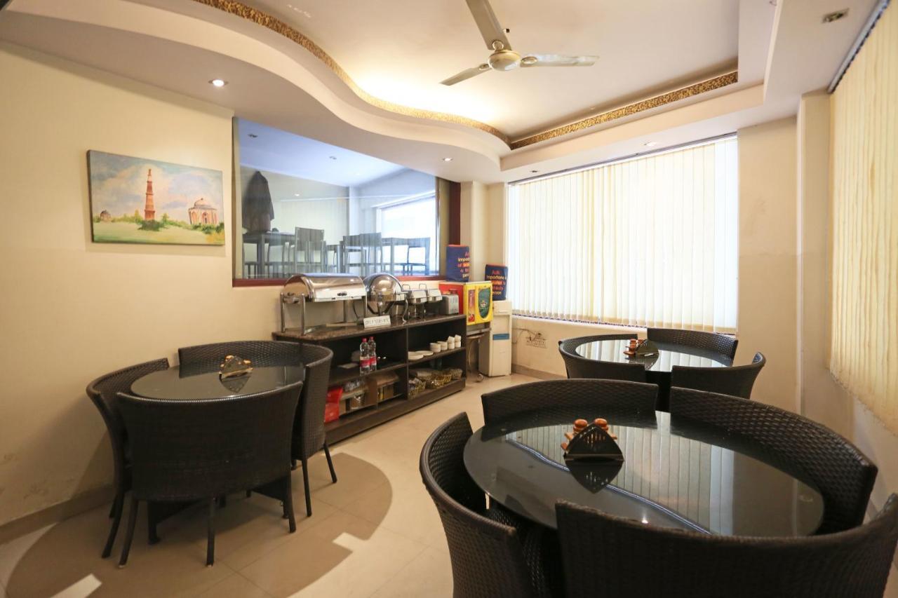 Hotel Airport City New Delhi Exteriör bild