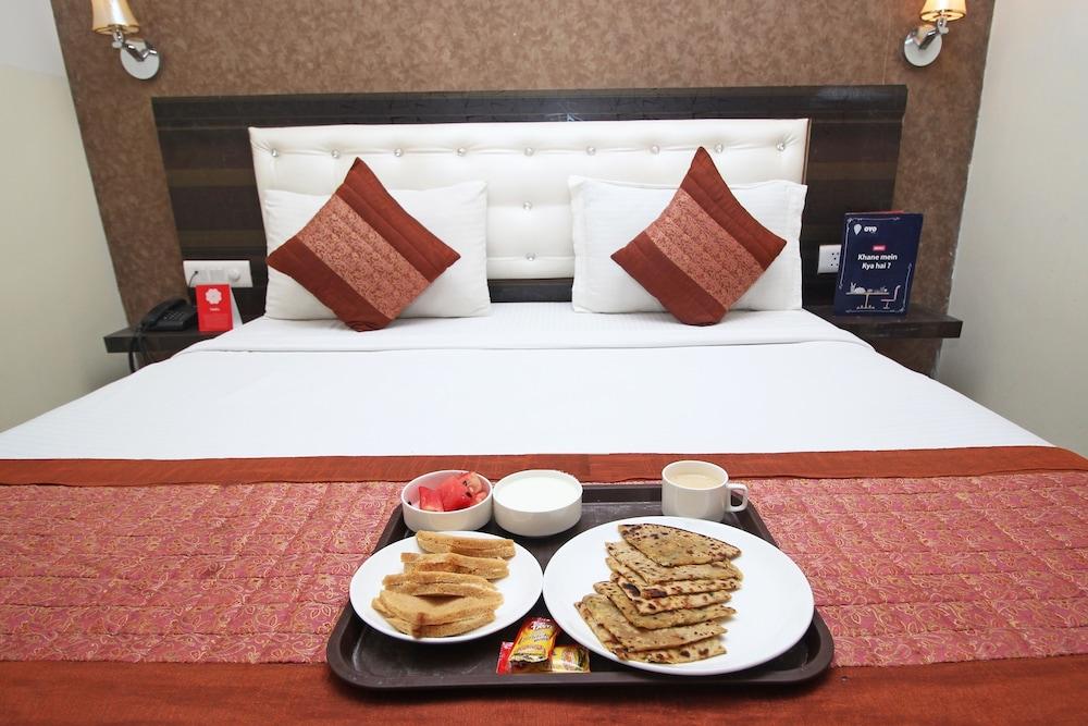 Hotel Airport City New Delhi Exteriör bild