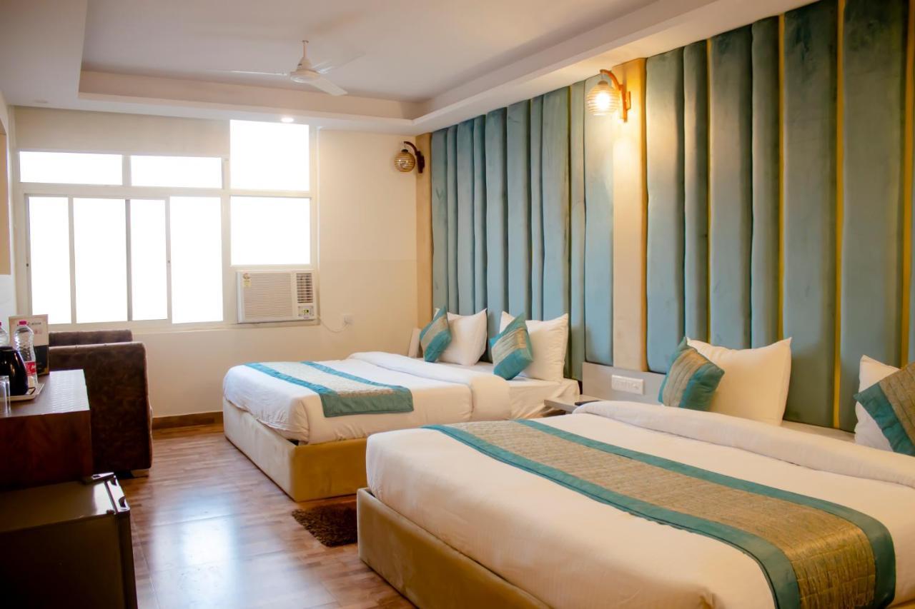 Hotel Airport City New Delhi Exteriör bild