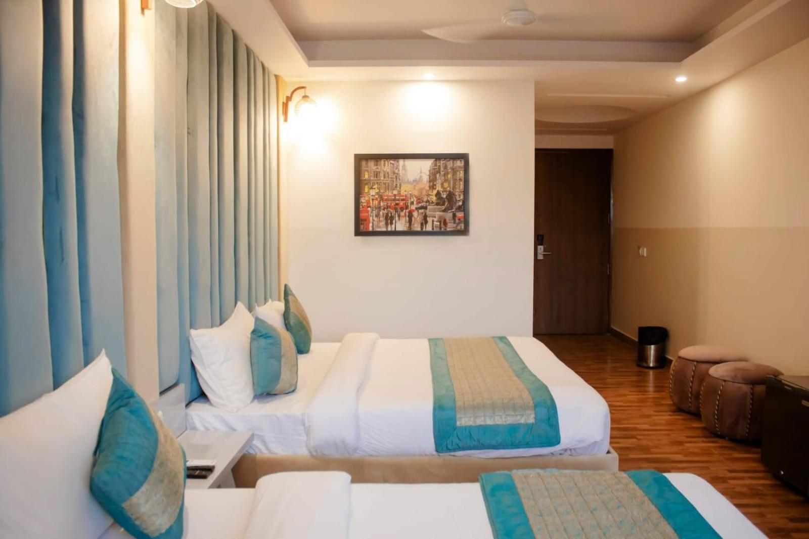 Hotel Airport City New Delhi Exteriör bild