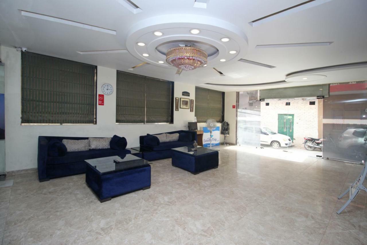Hotel Airport City New Delhi Exteriör bild